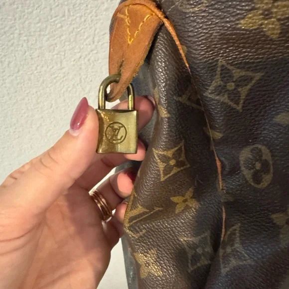 Louis Vuitton Speedy 35 with Crossbody Strap Monogram Satchel - Picture 5 of 17